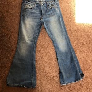 American Eagle light wash bell bottom jeans